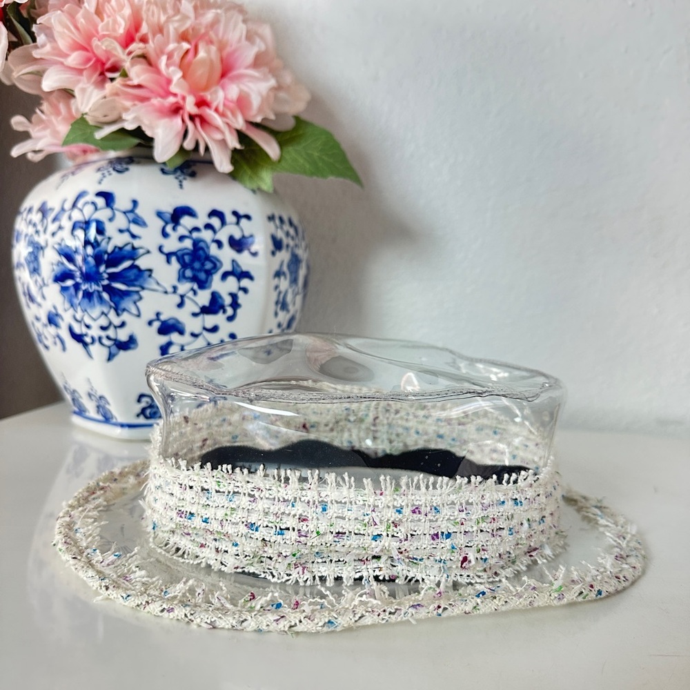 Chanel transparent RARE tweed hat - Picture 4 of 8